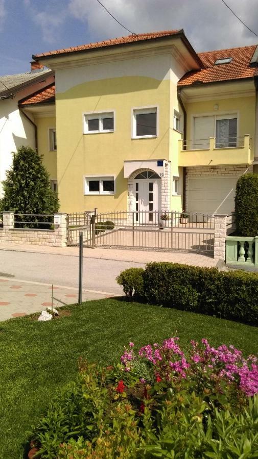Apartmani Nova Karlovac Dış mekan fotoğraf